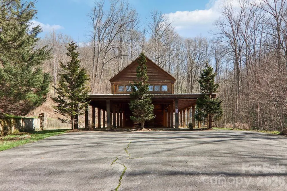 1012 Alarka Highlands Drive Bryson City, NC 28713