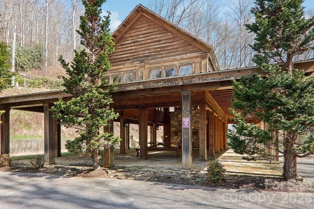 1012 Alarka Highlands Drive Bryson City, NC 28713
