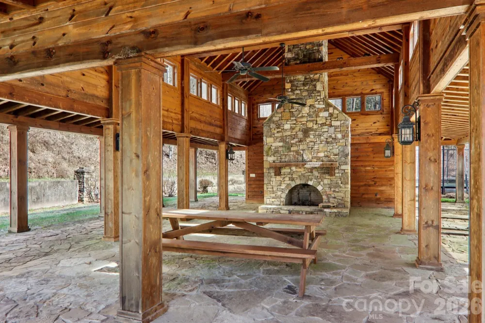 1012 Alarka Highlands Drive Bryson City, NC 28713