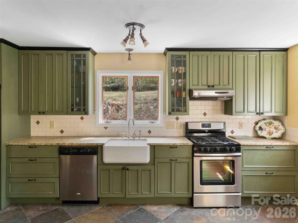 306 Southside Drive Chimney Rock, NC 28720