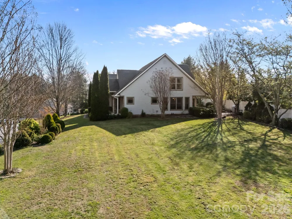 4 AMARETTO DRIVE Candler, NC 28715