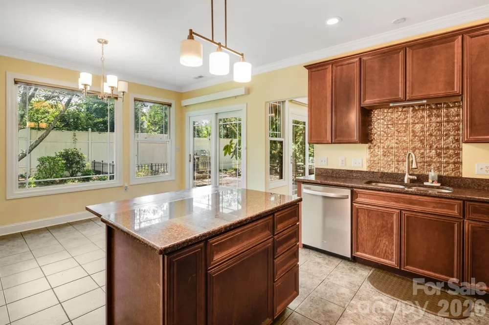 4 AMARETTO DRIVE Candler, NC 28715
