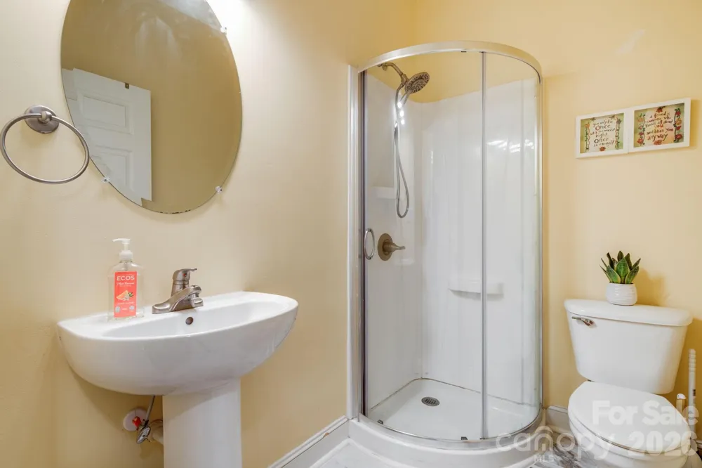 4 AMARETTO DRIVE Candler, NC 28715