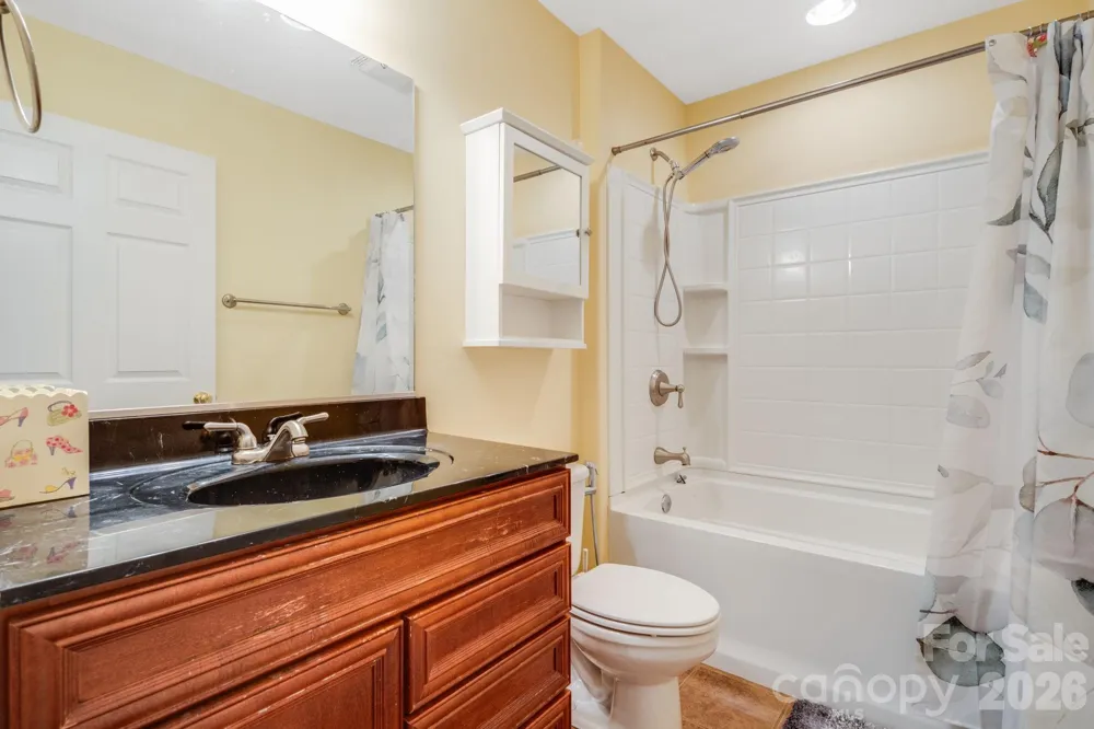 4 AMARETTO DRIVE Candler, NC 28715