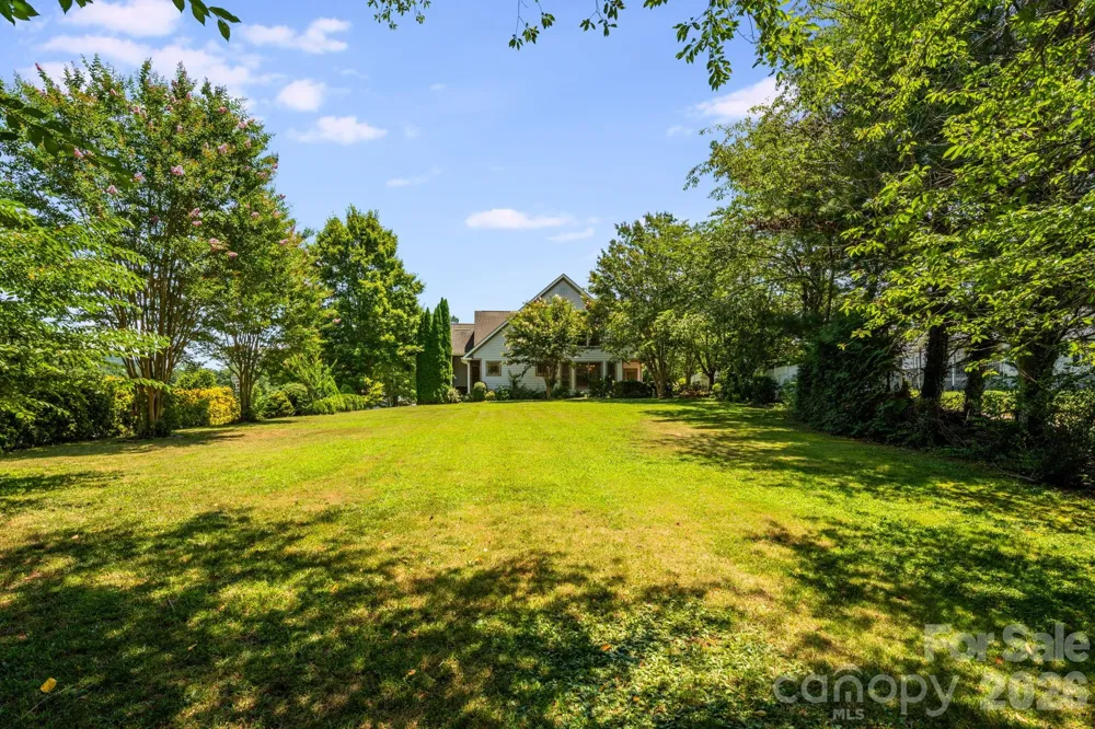 4 AMARETTO DRIVE Candler, NC 28715