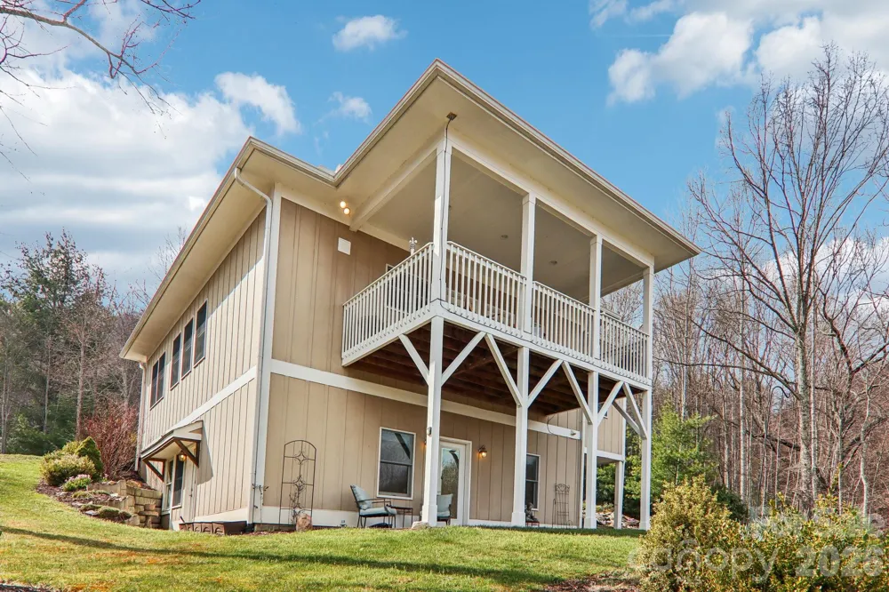14 Chandra Lane Clyde, NC 28721