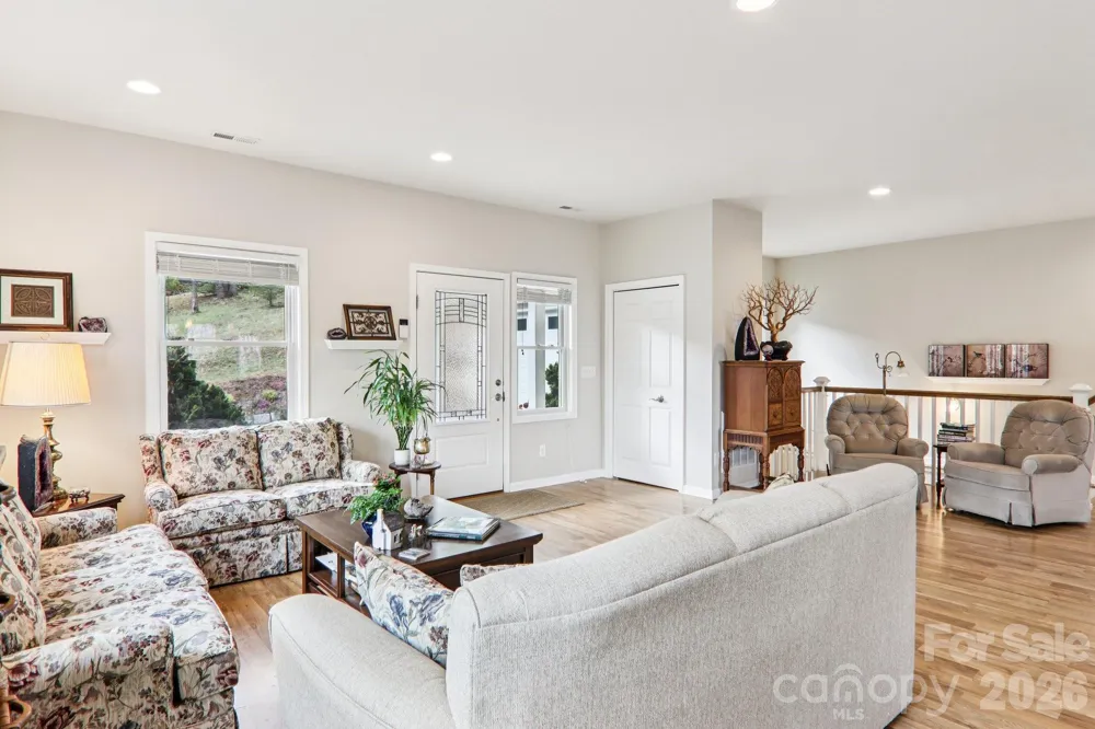 14 Chandra Lane Clyde, NC 28721