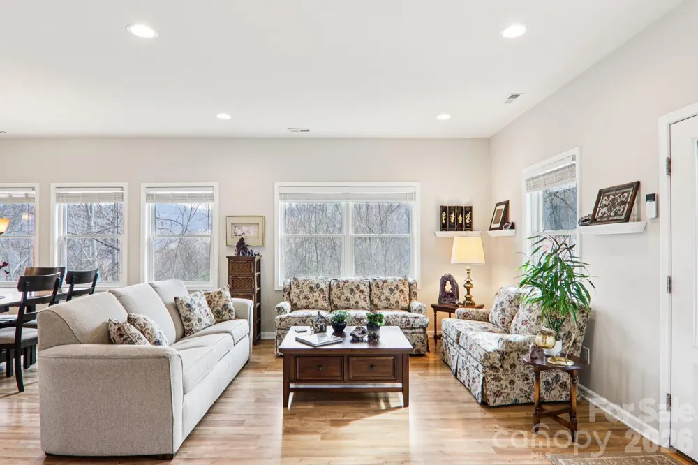 14 Chandra Lane Clyde, NC 28721