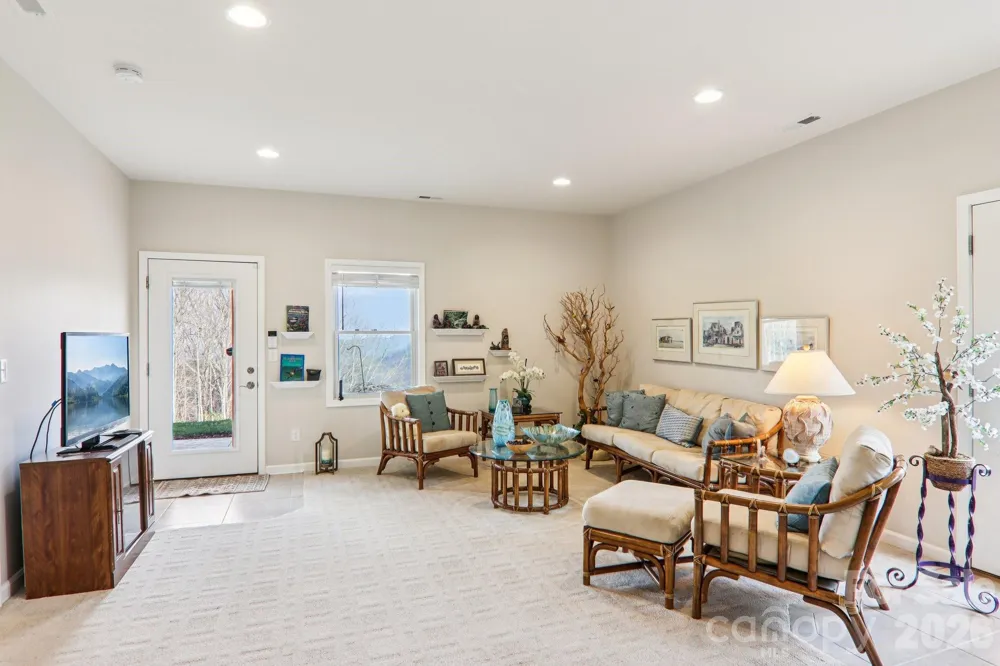14 Chandra Lane Clyde, NC 28721