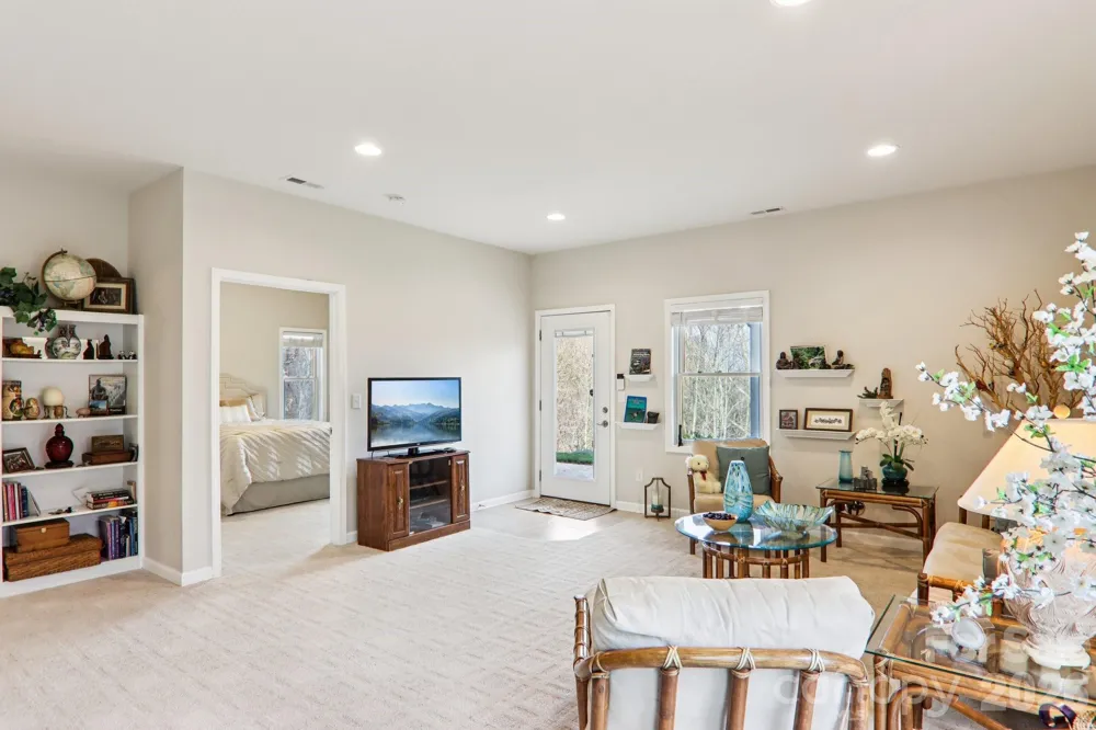 14 Chandra Lane Clyde, NC 28721
