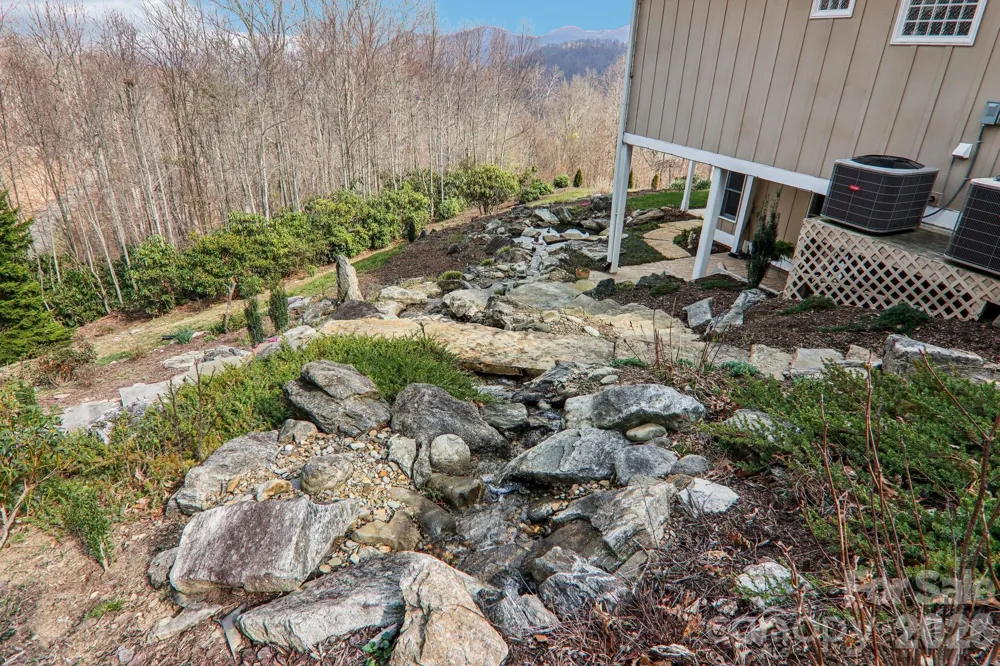 14 Chandra Lane Clyde, NC 28721