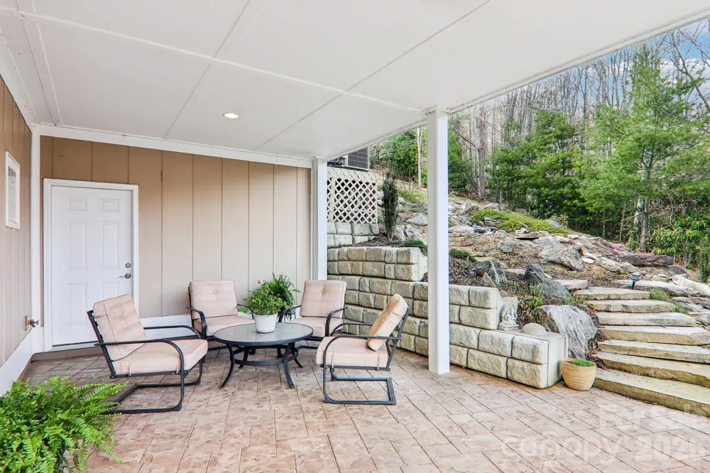 14 Chandra Lane Clyde, NC 28721