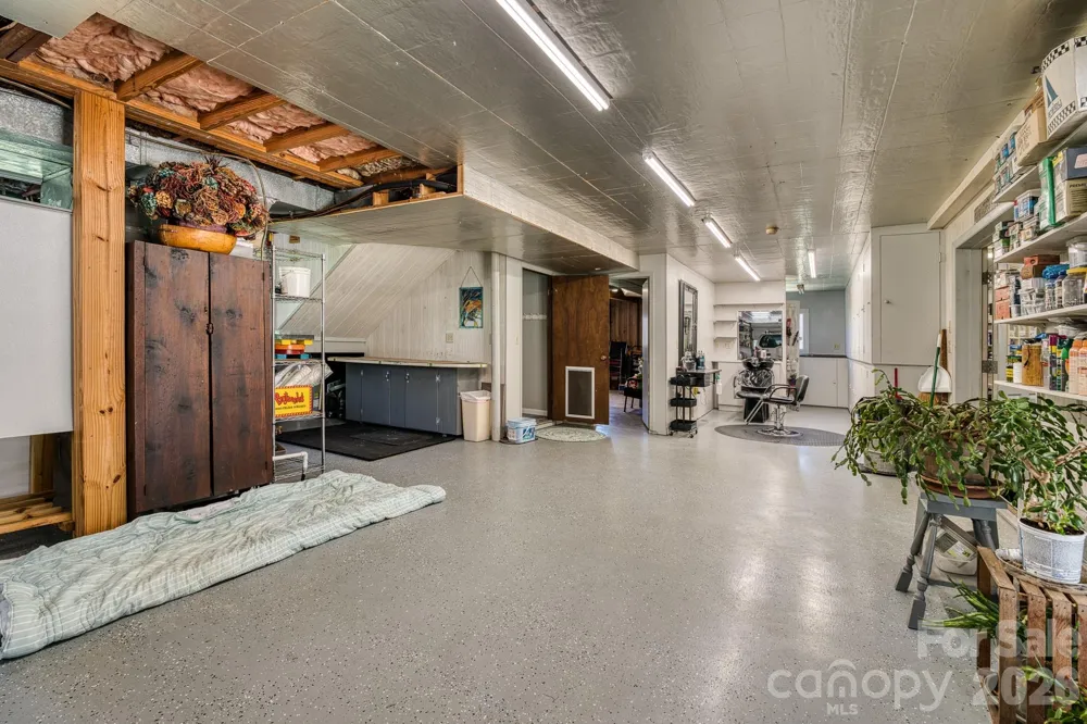 2456 Hendersonville Highway Pisgah Forest, NC 28768