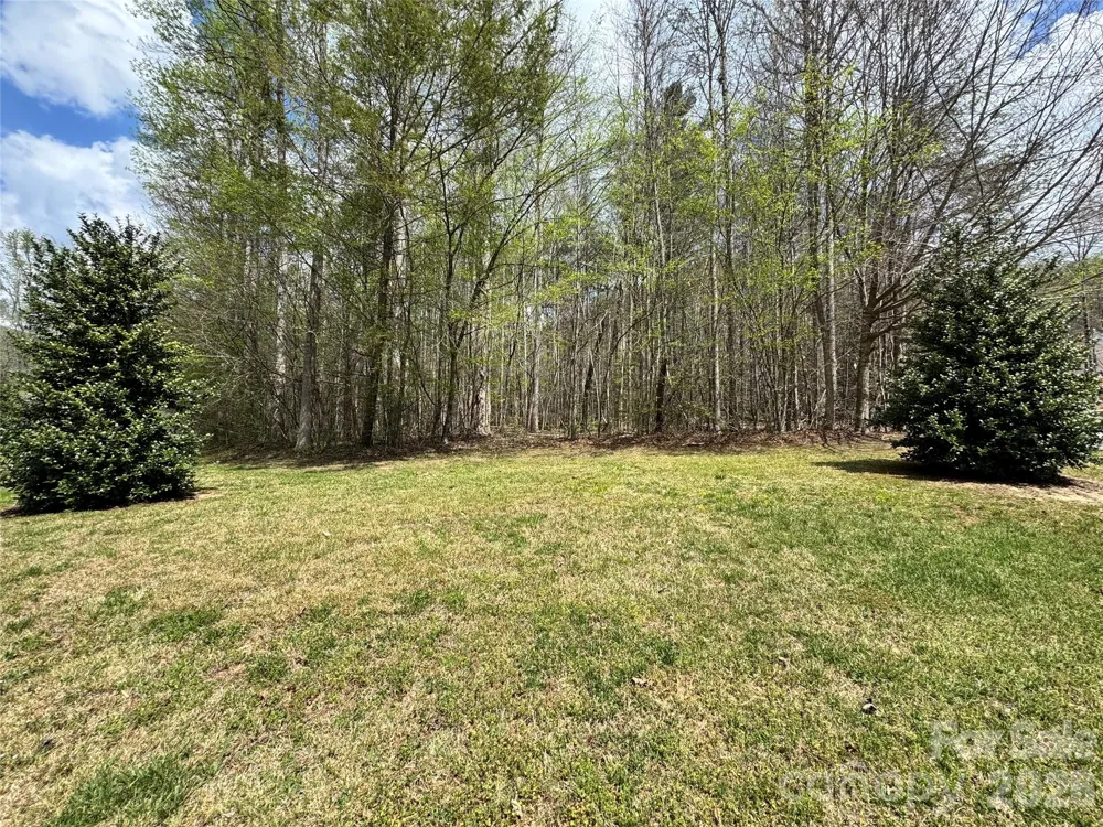 101 Autumn Leaves Way Marietta, SC 29661