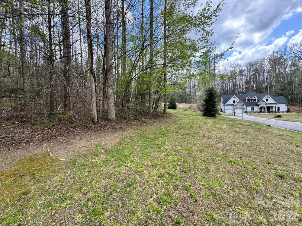 101 Autumn Leaves Way Marietta, SC 29661