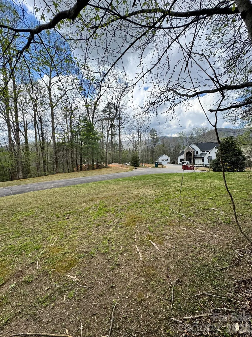 101 Autumn Leaves Way Marietta, SC 29661