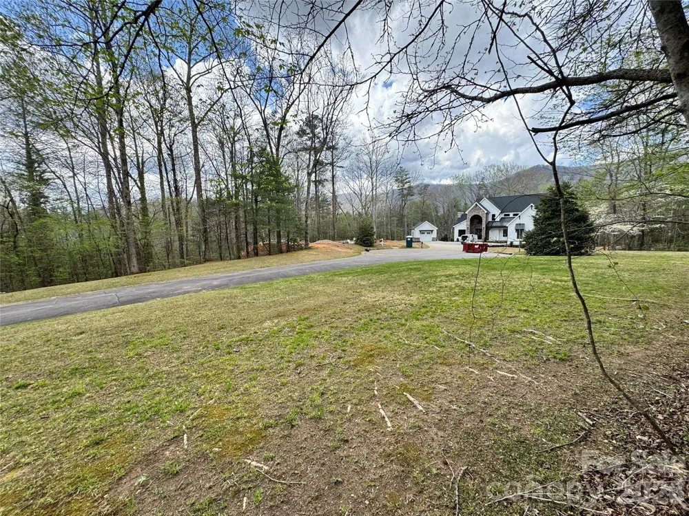 101 Autumn Leaves Way Marietta, SC 29661