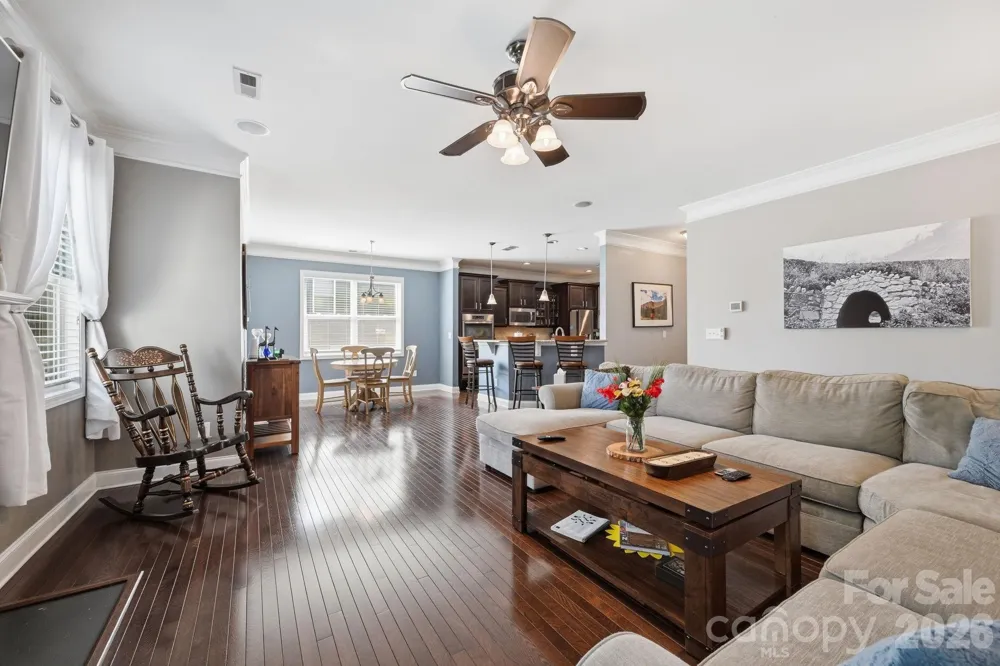 5041 El Molino Drive Charlotte, NC 28214