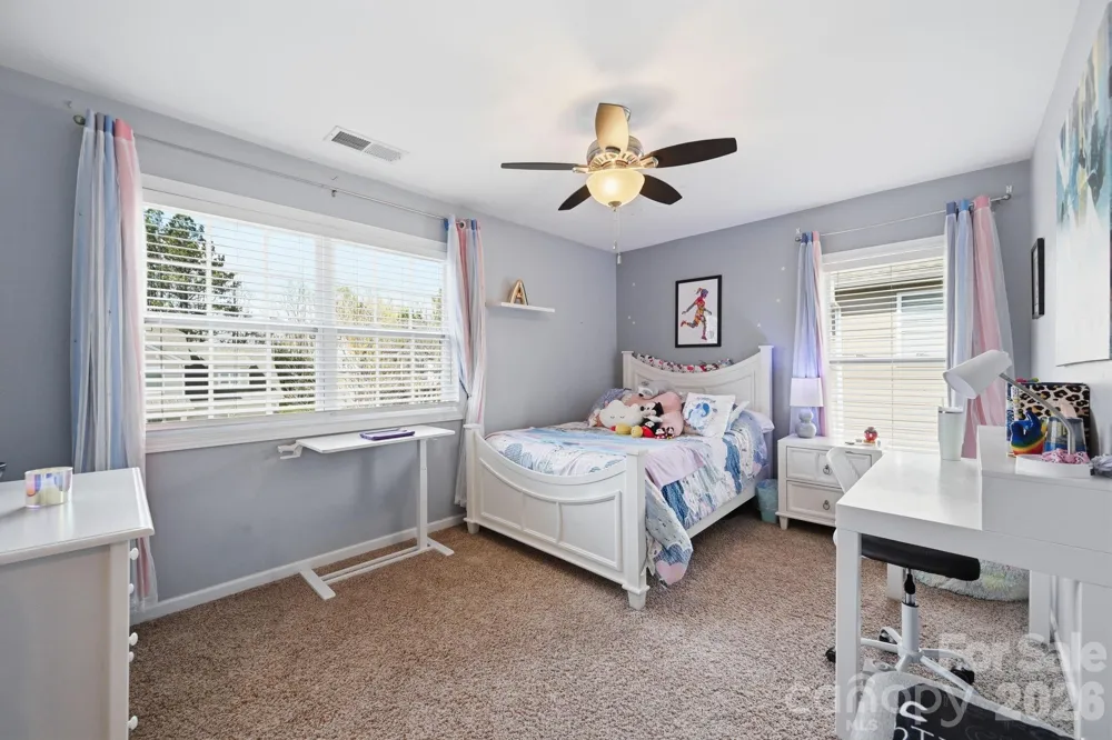 5041 El Molino Drive Charlotte, NC 28214