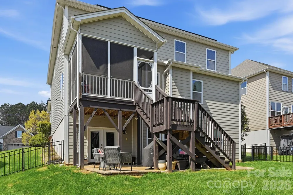 5041 El Molino Drive Charlotte, NC 28214