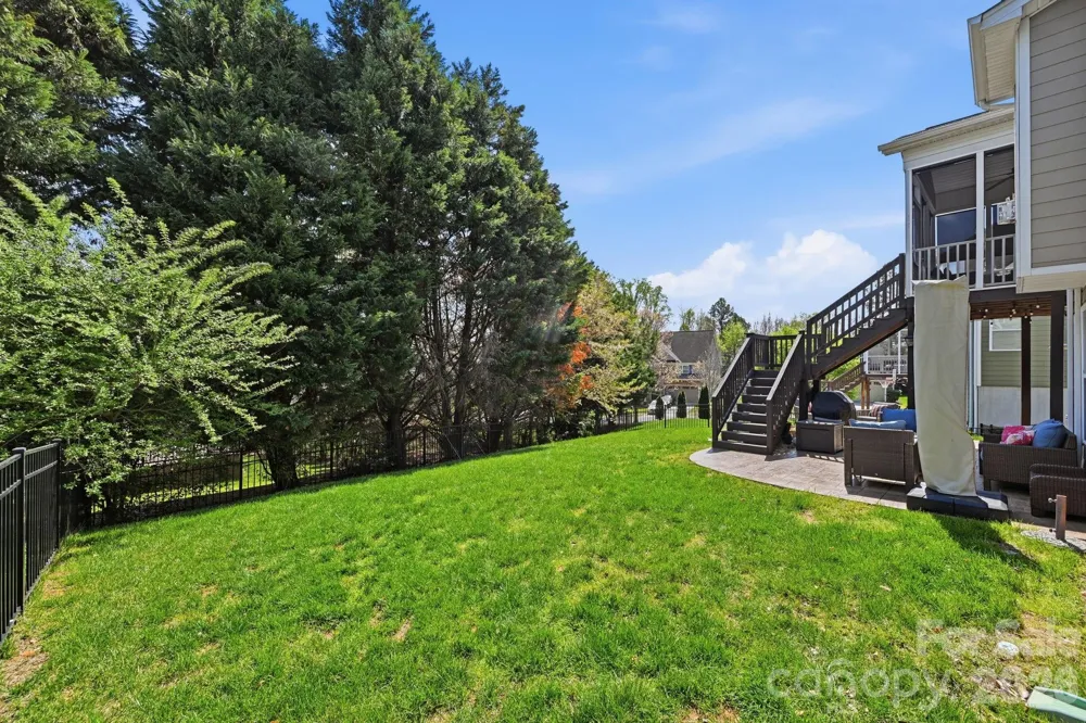 5041 El Molino Drive Charlotte, NC 28214