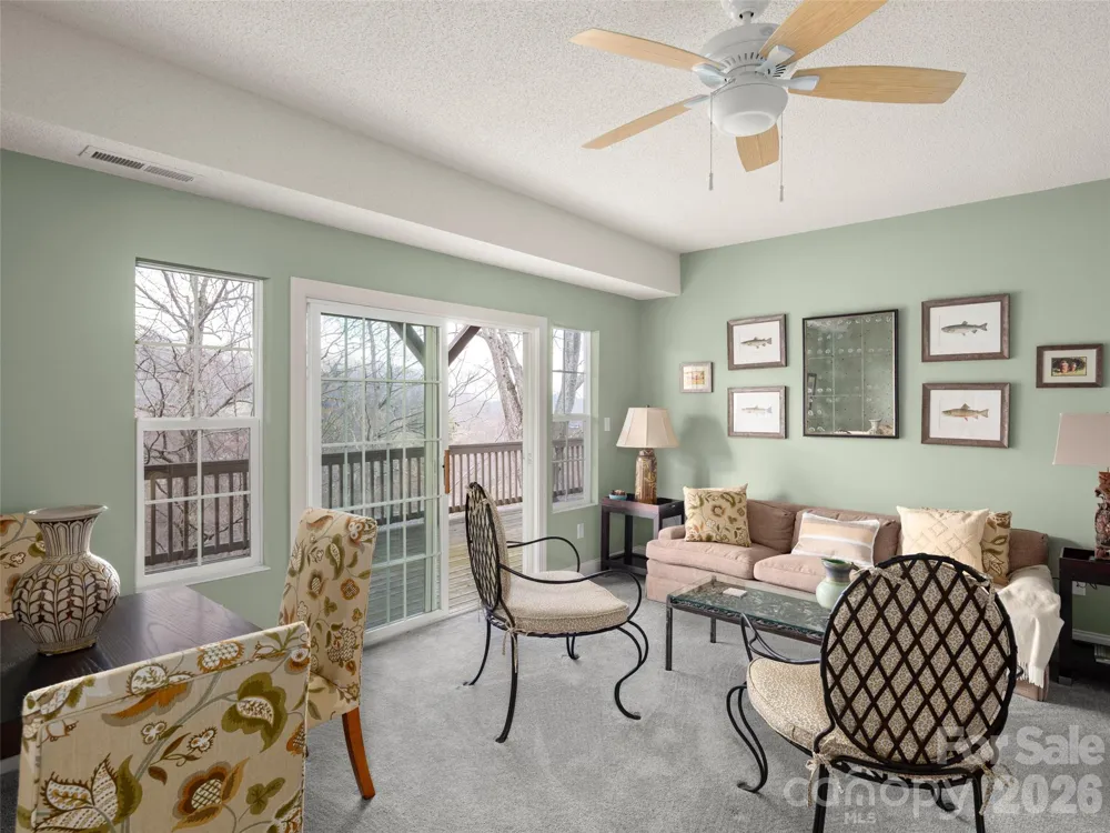 109 Poppy Lane Asheville, NC 28803