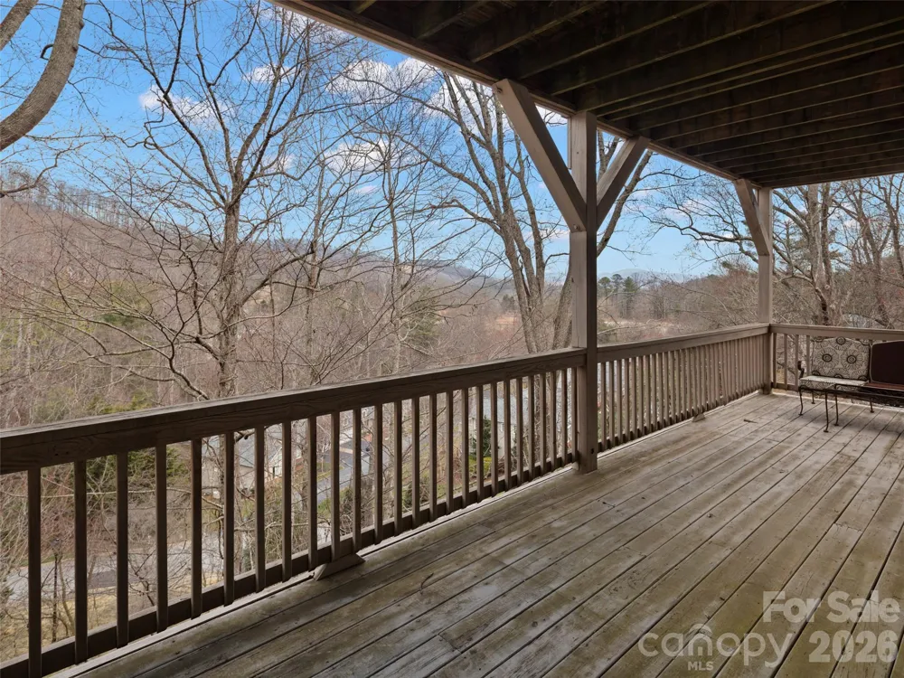 109 Poppy Lane Asheville, NC 28803