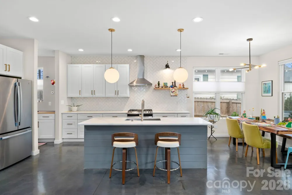 21 Boyd Avenue Asheville, NC 28806