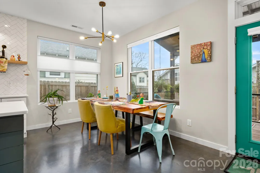 21 Boyd Avenue Asheville, NC 28806