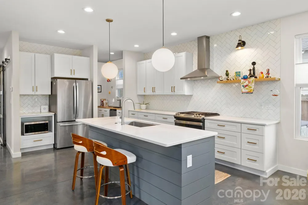 21 Boyd Avenue Asheville, NC 28806