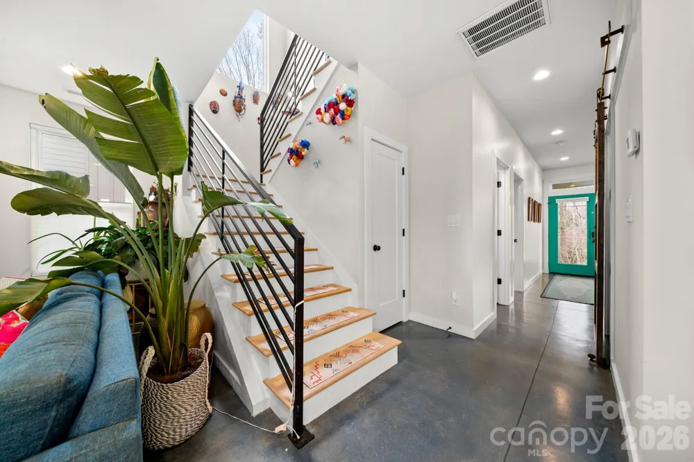 21 Boyd Avenue Asheville, NC 28806