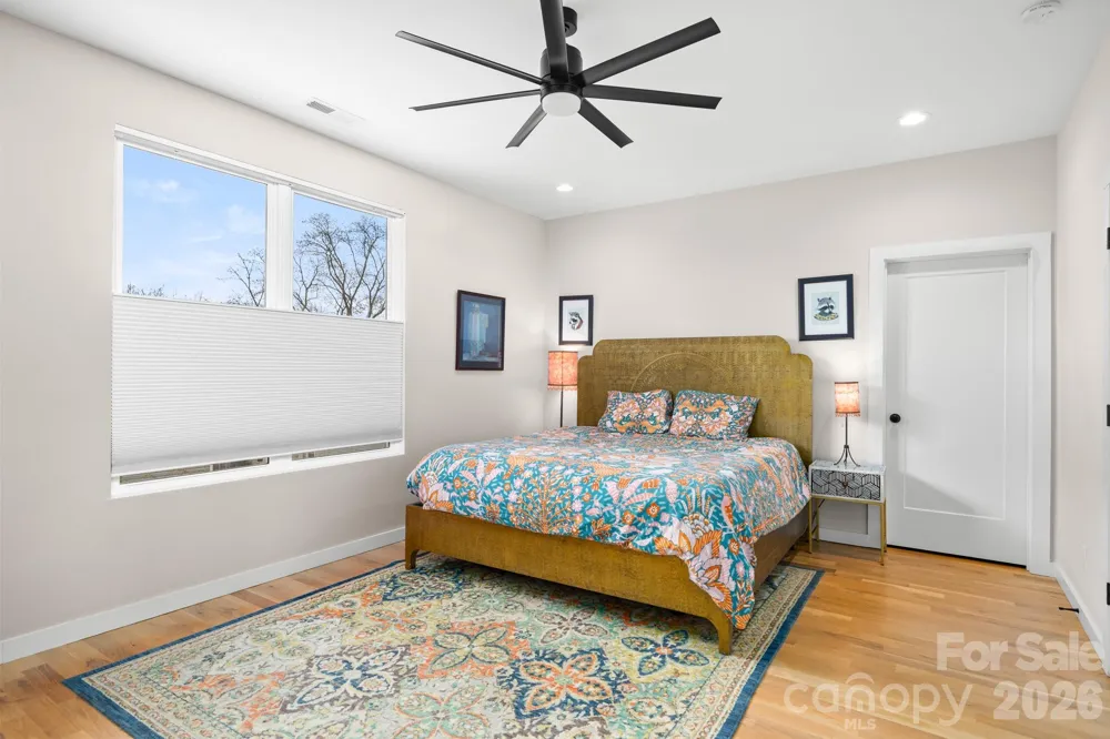 21 Boyd Avenue Asheville, NC 28806