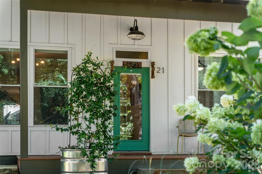21 Boyd Avenue Asheville, NC 28806