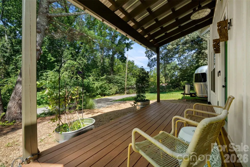 21 Boyd Avenue Asheville, NC 28806