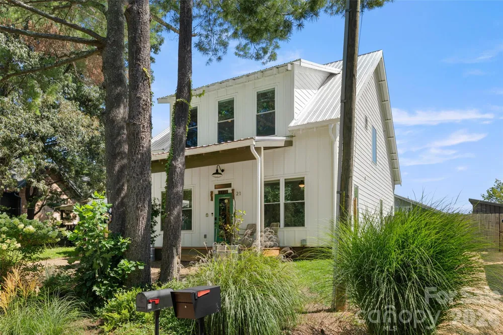 21 Boyd Avenue Asheville, NC 28806