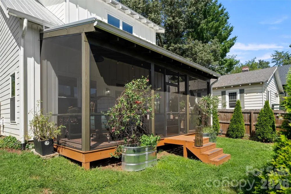 21 Boyd Avenue Asheville, NC 28806