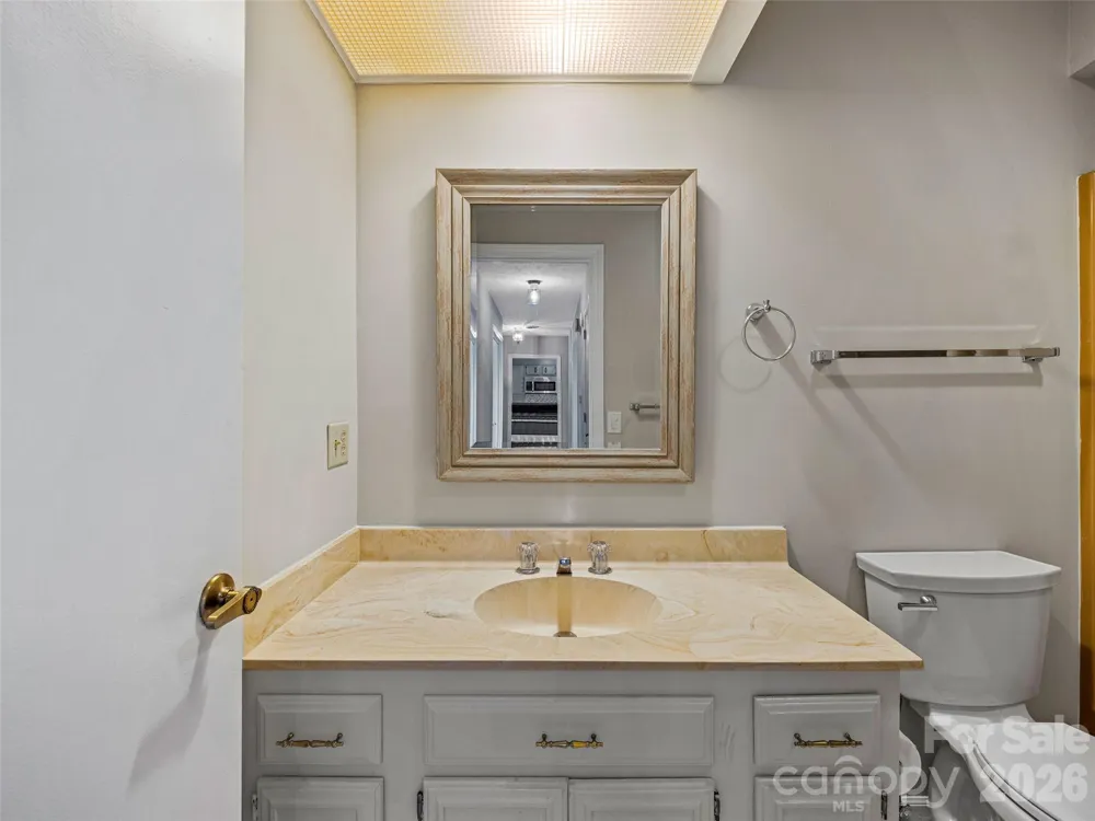 128 Country Ridge Road Hendersonville, NC 28739