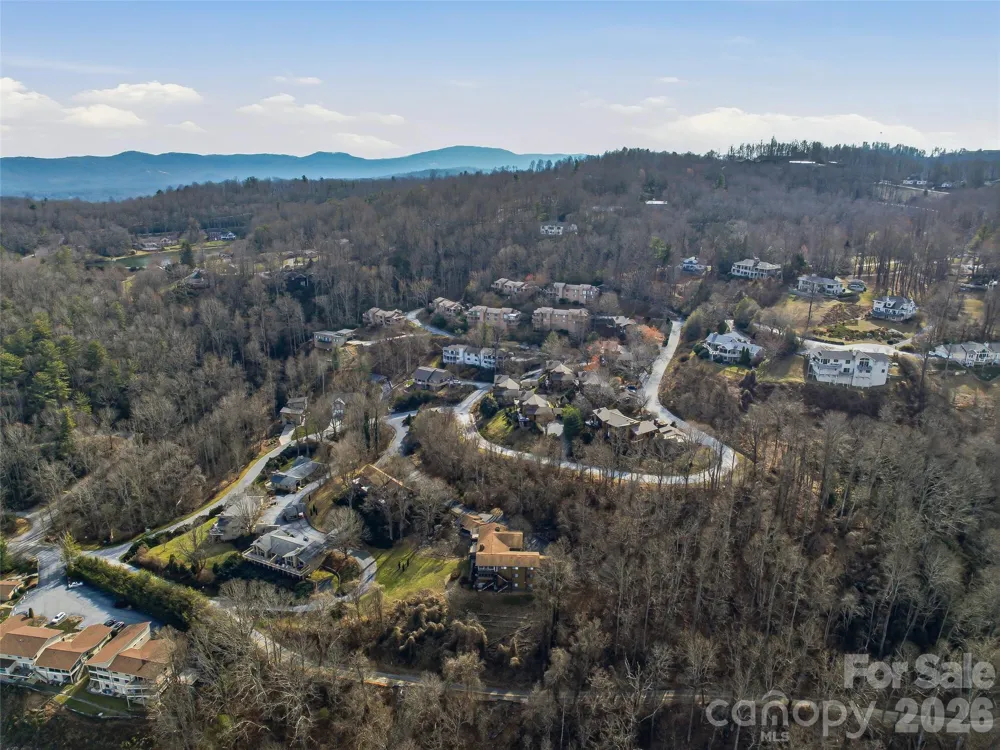 128 Country Ridge Road Hendersonville, NC 28739