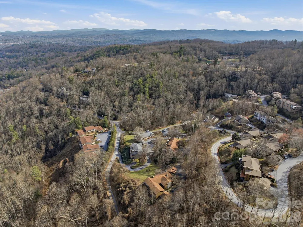 128 Country Ridge Road Hendersonville, NC 28739