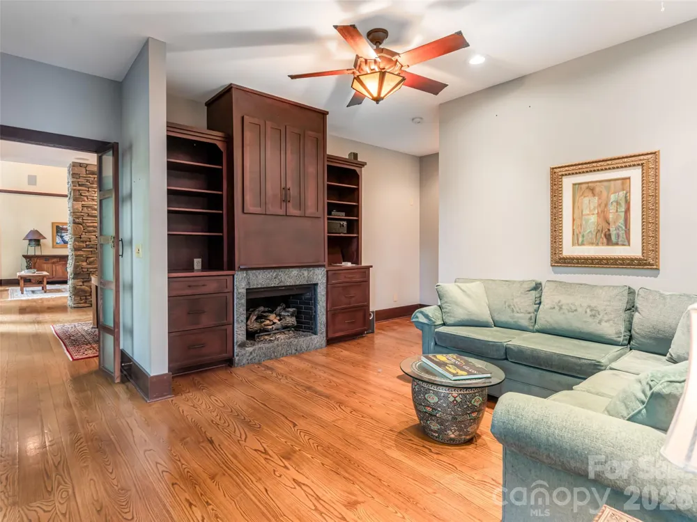 935 Whites Lake Boulevard Saluda, NC 28773