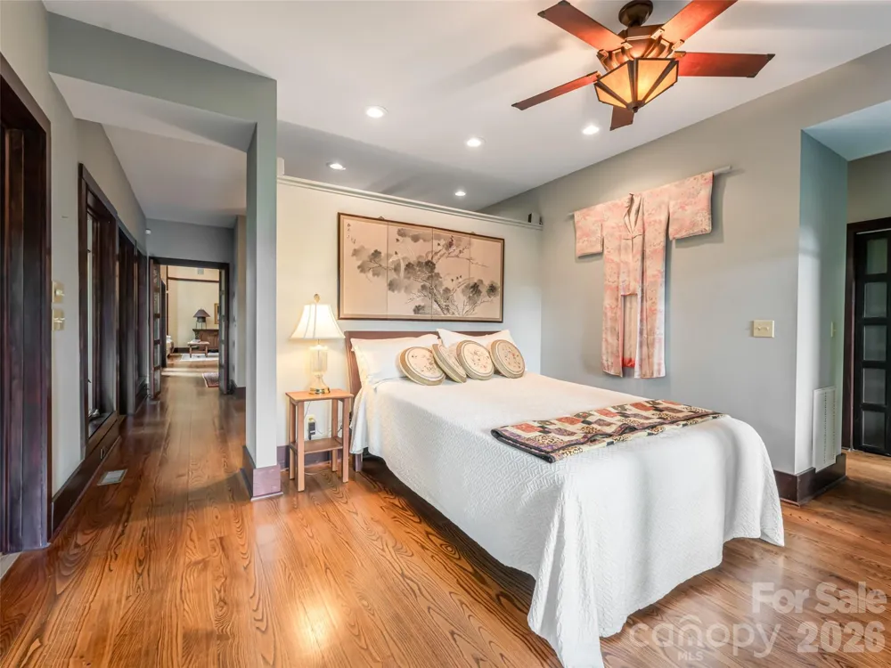 935 Whites Lake Boulevard Saluda, NC 28773