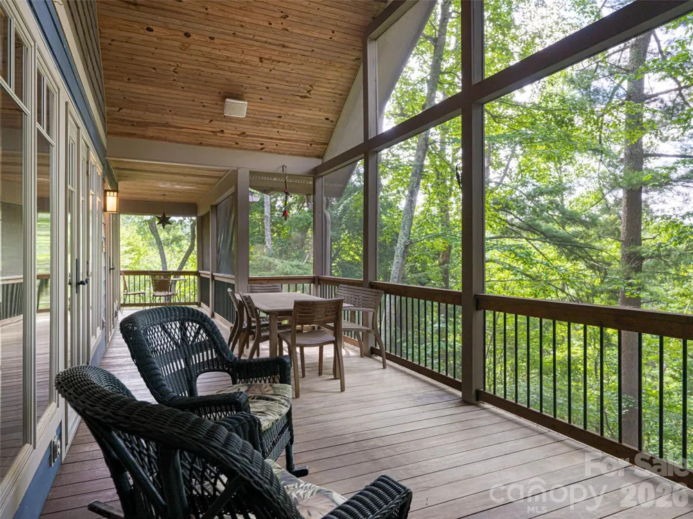 935 Whites Lake Boulevard Saluda, NC 28773