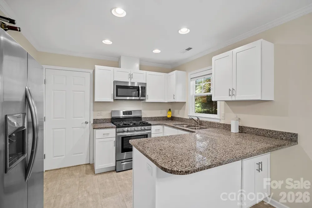1009 Baldwin Commons Drive Arden, NC 28704