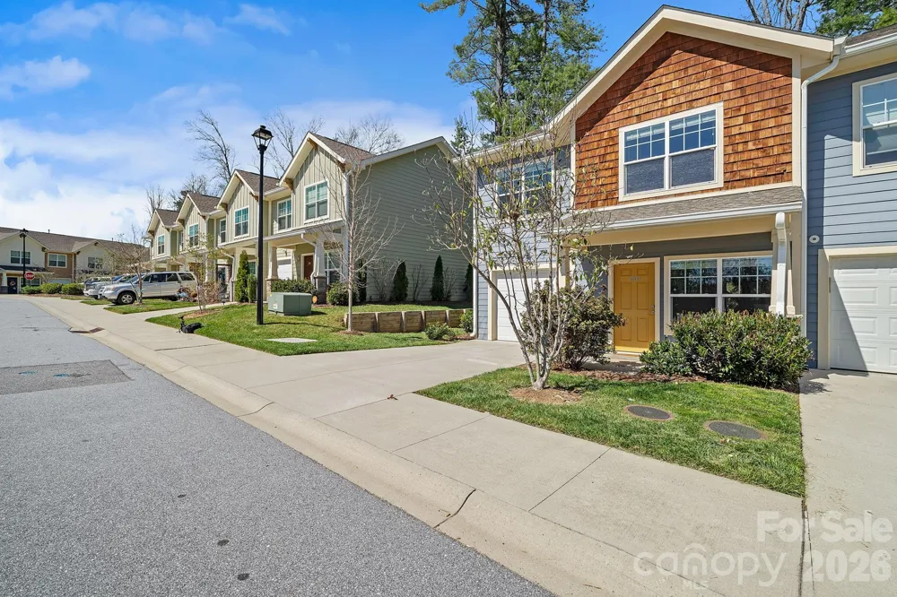 1009 Baldwin Commons Drive Arden, NC 28704