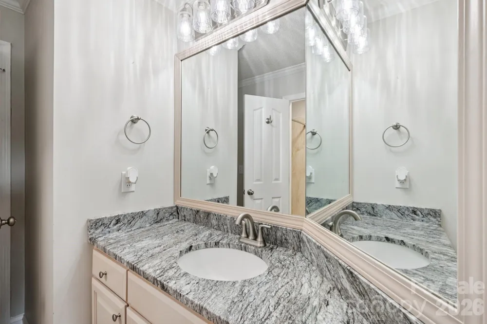 206 Millingport Lane New London, NC 28127