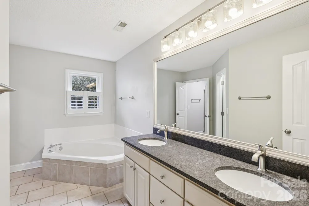 206 Millingport Lane New London, NC 28127
