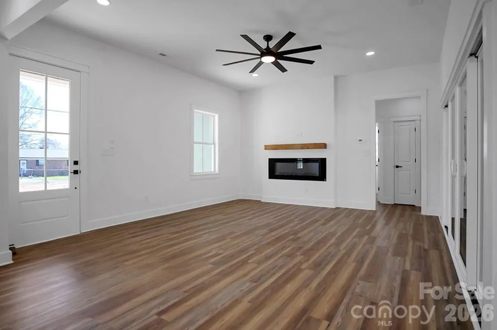 404 JC Dellinger Road Cherryville, NC 28021