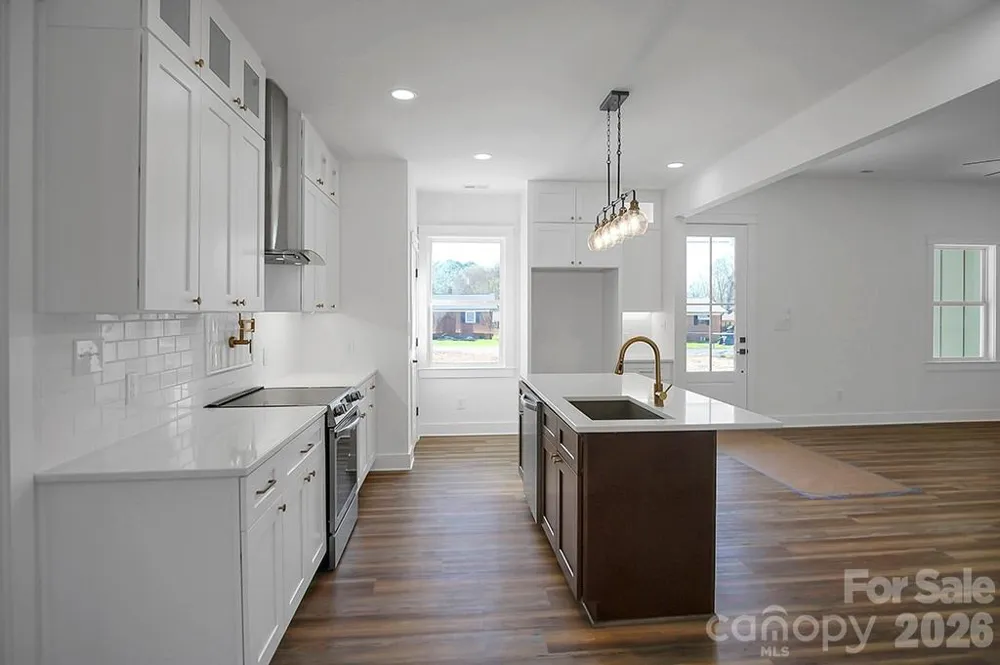 404 JC Dellinger Road Cherryville, NC 28021