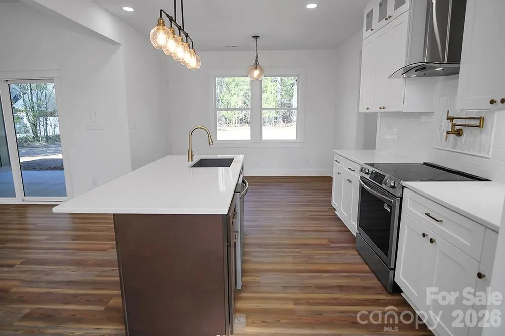 404 JC Dellinger Road Cherryville, NC 28021