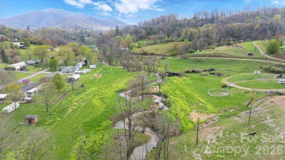 618 Beaverdam Street Canton, NC 28716